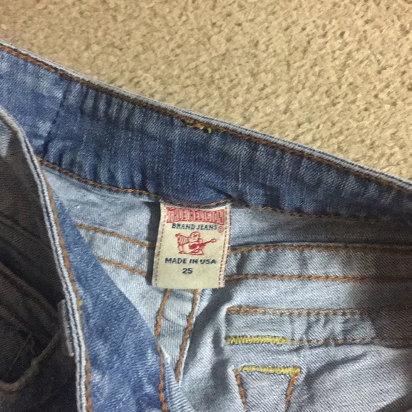 True Religion - Picture 2 of 3